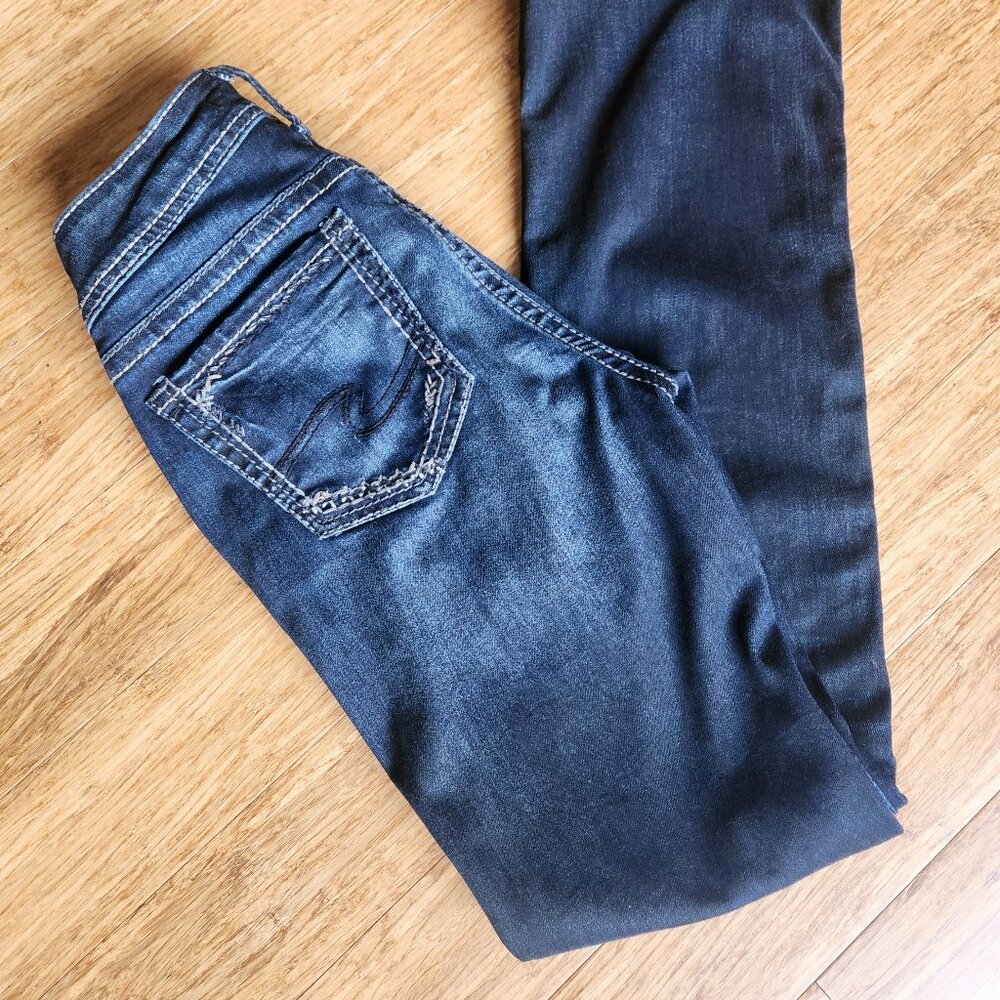 Silver Jeans Co. - image 5